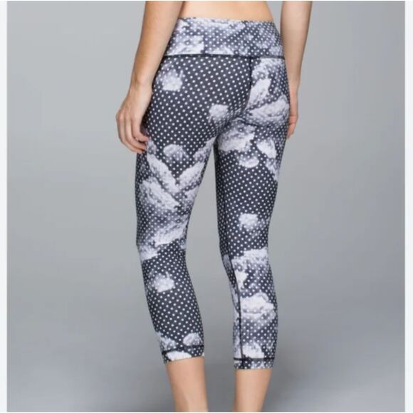 Lululemon Wunder Under Crop II Full-On Luon Dottie Dream Rose Capri Leggings 8 - Picture 1 of 5